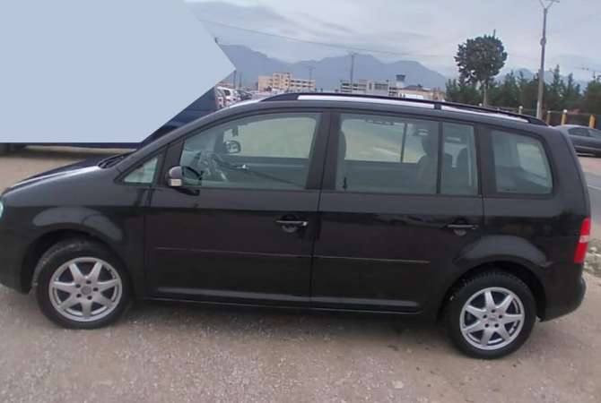 Jepet me qera makina Volkswagen Turan per 30 euro dita 