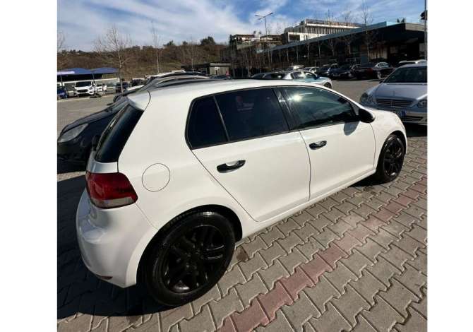 Jepet me qera makina Golf 6 per 33 euro