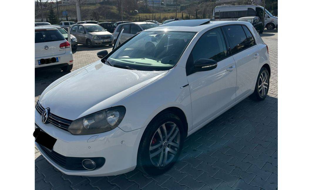 Jepet me qera makina Golf 6 per 33 euro + 5 dite