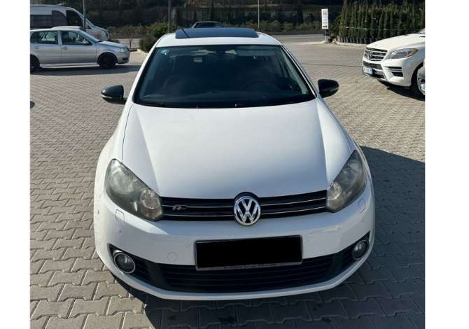 Noleggio Auto a Tirana - 33 Euro