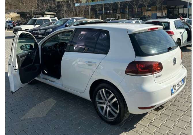 Noleggio Auto a Tirana - 33 Euro