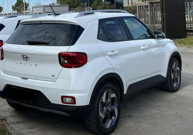 Jepet me qera makina Hyundai per 55 euro dita