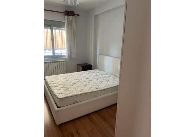 Shtepi me qera Apartament ne Tirane, 1+1, Mobilimi E mobiluar, Pagesa 400  Euro.