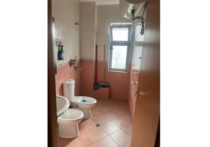 Shtepi me qera Apartament ne Tirane, 1+1, Mobilimi E mobiluar, Pagesa 400  Euro.