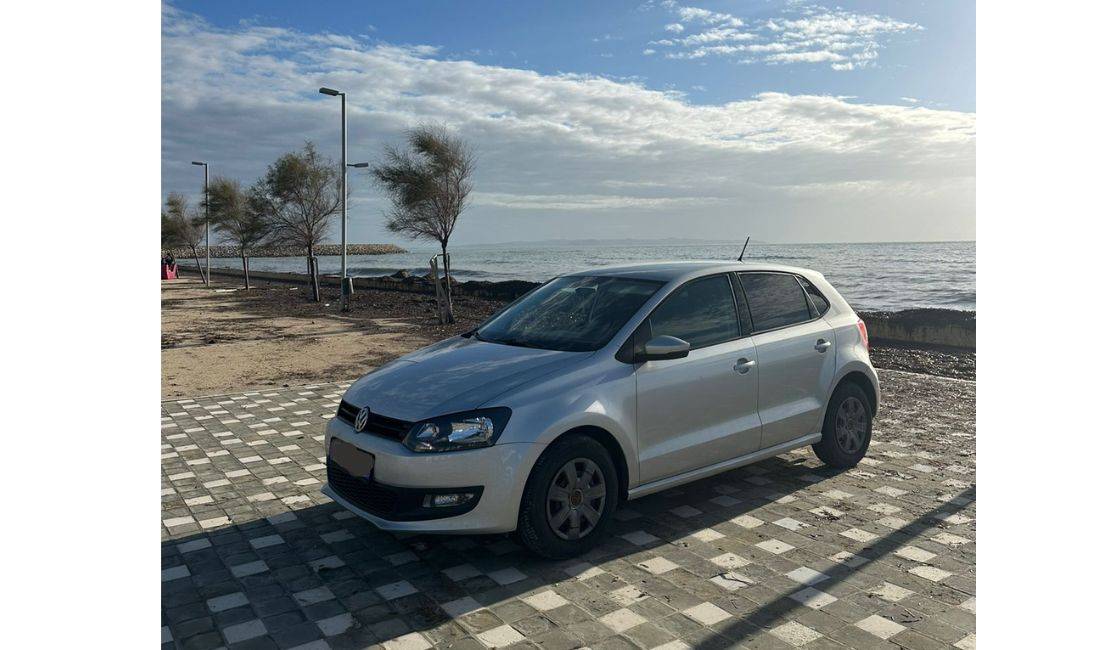 Makina me qera Volkswagen Polo per 30  euro +3 dite