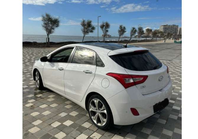 Makina me qera Hyundai i30 per 35 euro dita
