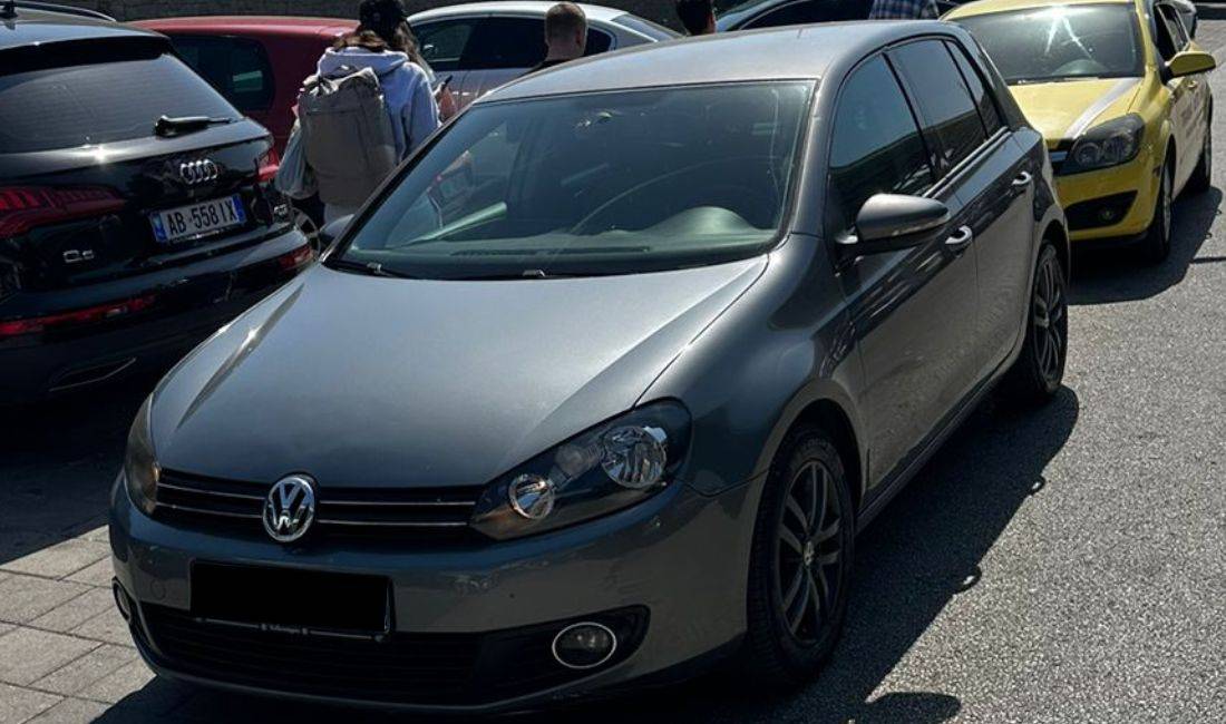 Makina me qera Volkswagen Golf 6 per 40 euro