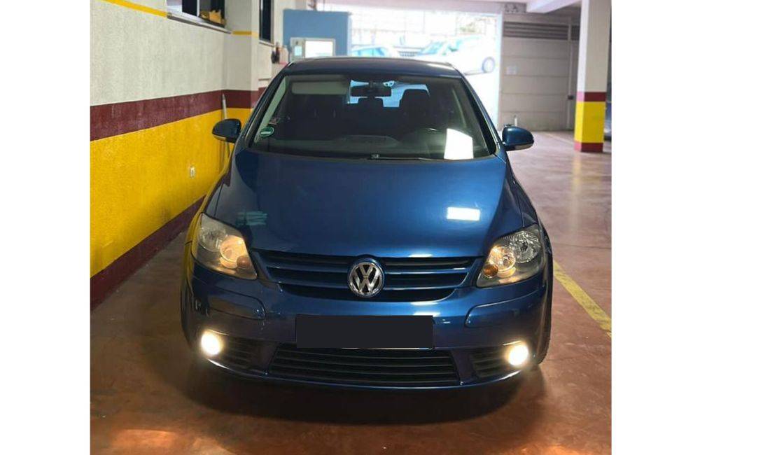 Makina me qera Volkswagen Golf 5+ per 33 euro