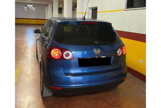 Makina me qera Volkswagen Golf 5+ per 33 euro