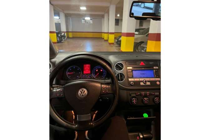 Makina me qera Volkswagen Golf 5+ per 33 euro