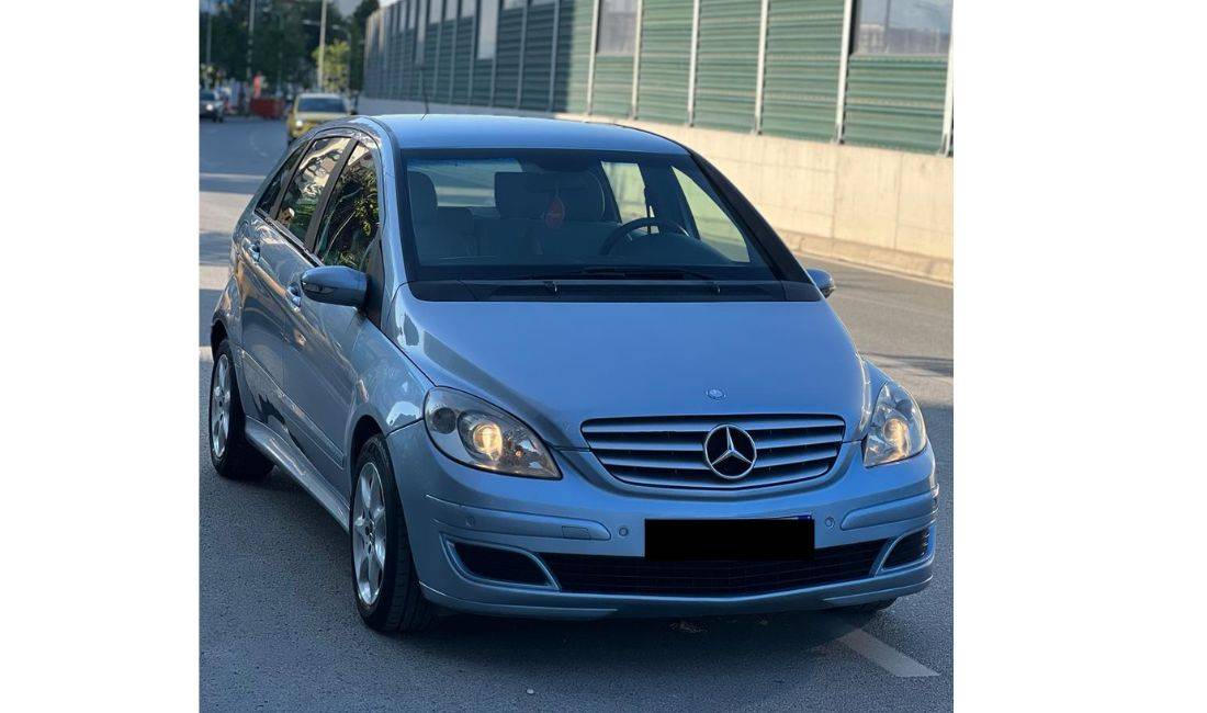 Makina me qera  Mercedes Benz B class per 28 euro