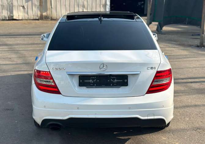 Makina Me Qera Benz C Class 220 duke filluar nga 40 Euro dita