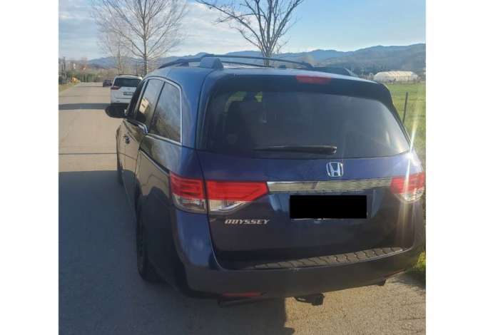 Makina me qera Honda Odyssey per 90 euro dita