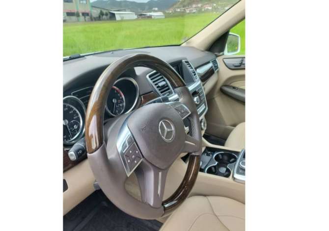 Makina me qera Mercedes Benz ML per 75 euro dita 