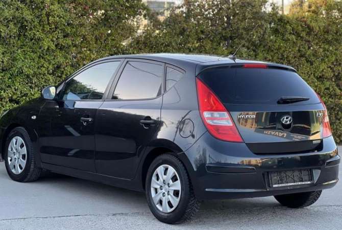 Makina me qera Hyundai per 20 euro dita