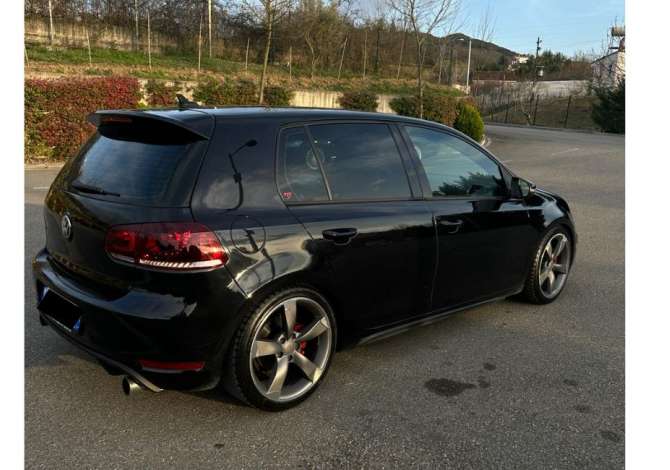 Makina me qera Golf 6 GTI duke filluar nga 50 euro dita