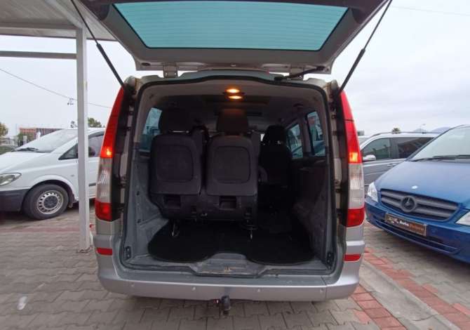 Furgon  me qera ne Rinas Tirane - Mercedes Benz Vito 8 vendesh duke filluar nga 60 euro dita