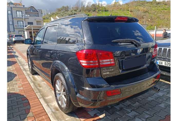 Makina me qera Dodge Journey 7 vendeshe per 50 euro dita