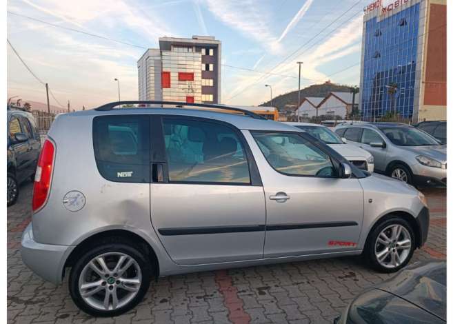 Makina me qera Skoda Roamster 30 euro