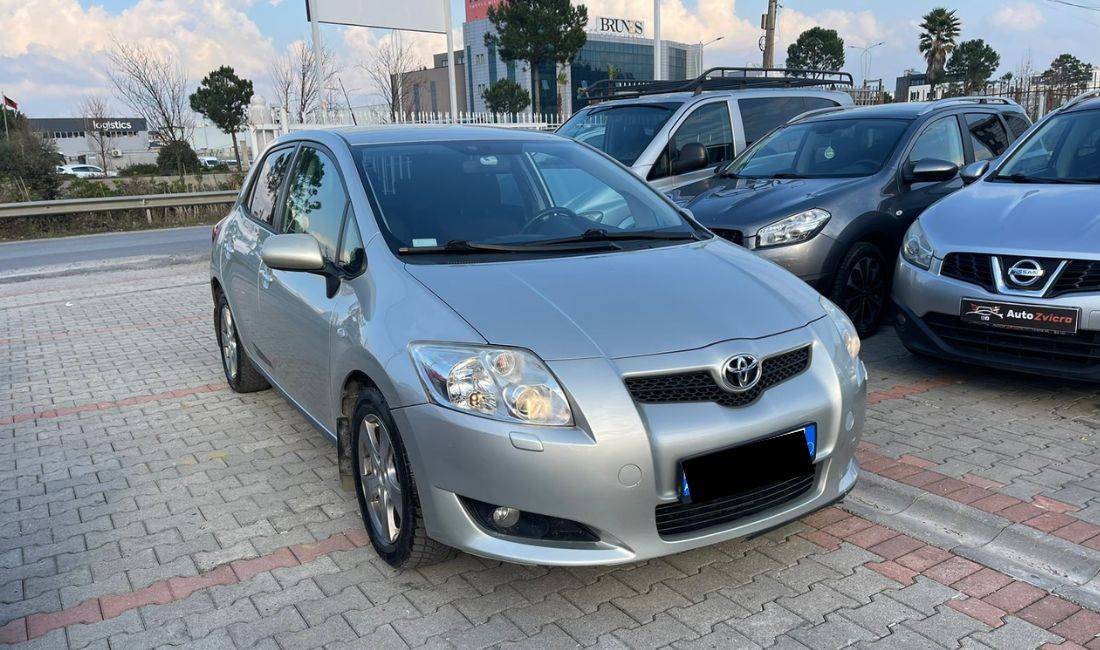 📢Oferte🌟 Makine me Qera Toyota Auris  per vetem 30 Euro dita + 7 dite 