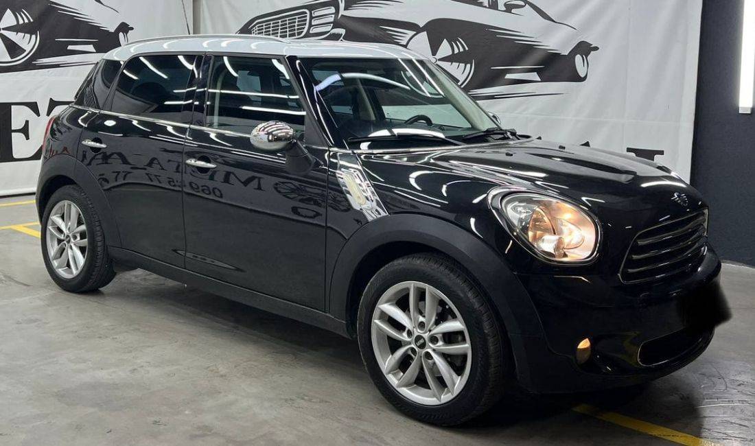 Makina me qera Mini Cooper per 40 euro dita 
