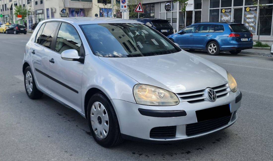 Makina me qera Volwangen Golf per 30 euro dita
