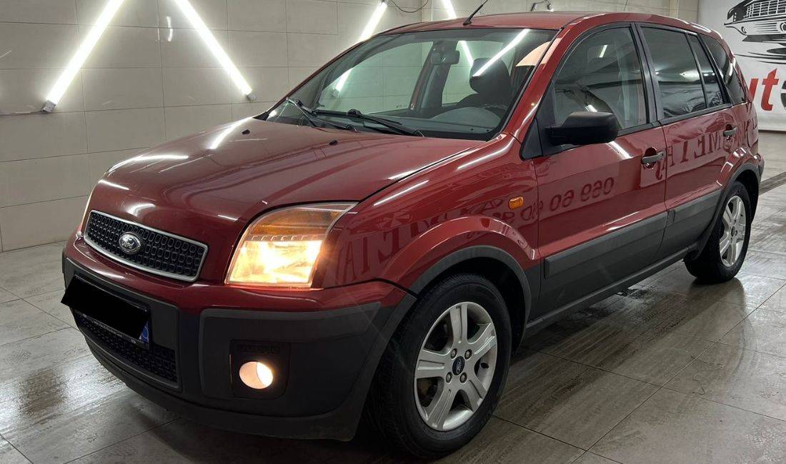 Makina me qera Ford Fusion per 30 euro dita 