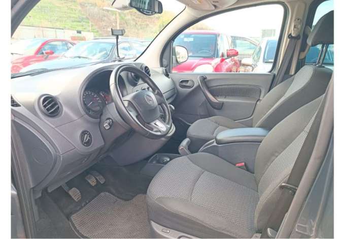 Makina me qera Mercedes Benz Citan per 29 euro dita