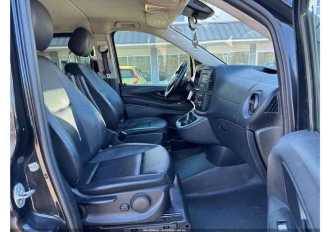 Furgon me qera ne Rinas Tirane Mercedes Benz vito per 100 euro dita