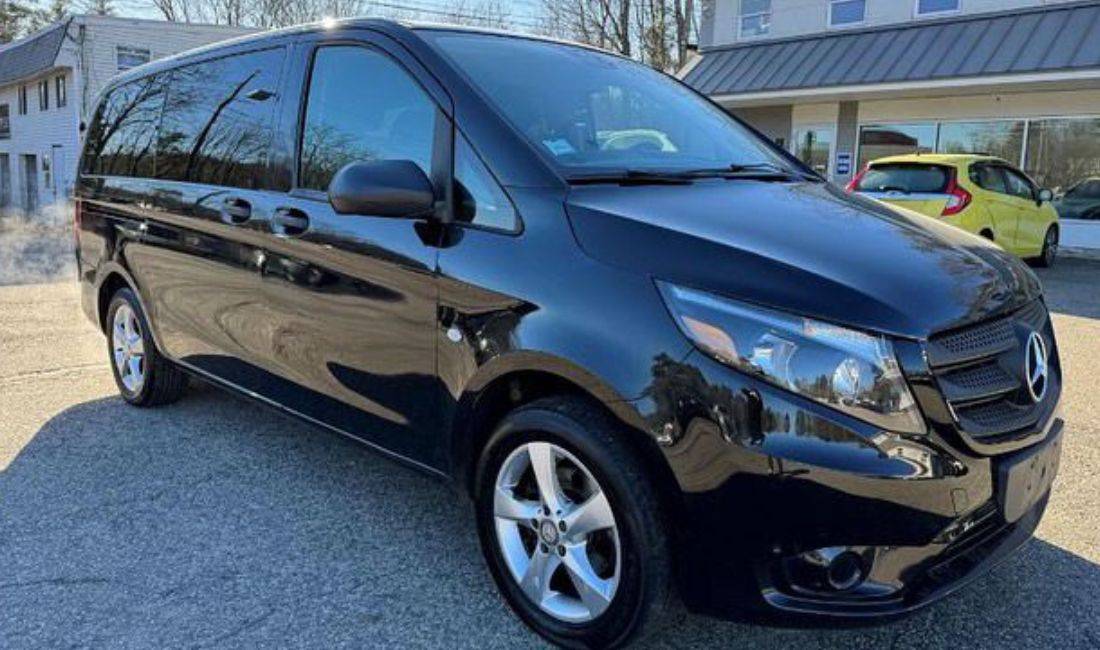 Furgon me qera ne Rinas Tirane Mercedes Benz vito per 100 euro dita