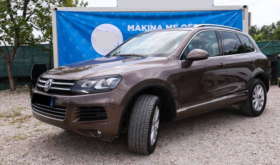 Makina me qera Volkswagen Tuareg  per 65 euro dita