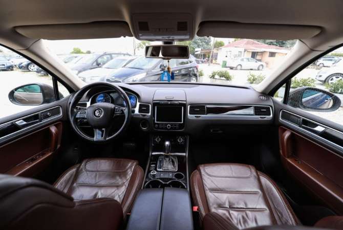 Makina me qera Volkswagen Tuareg  per 65 euro dita