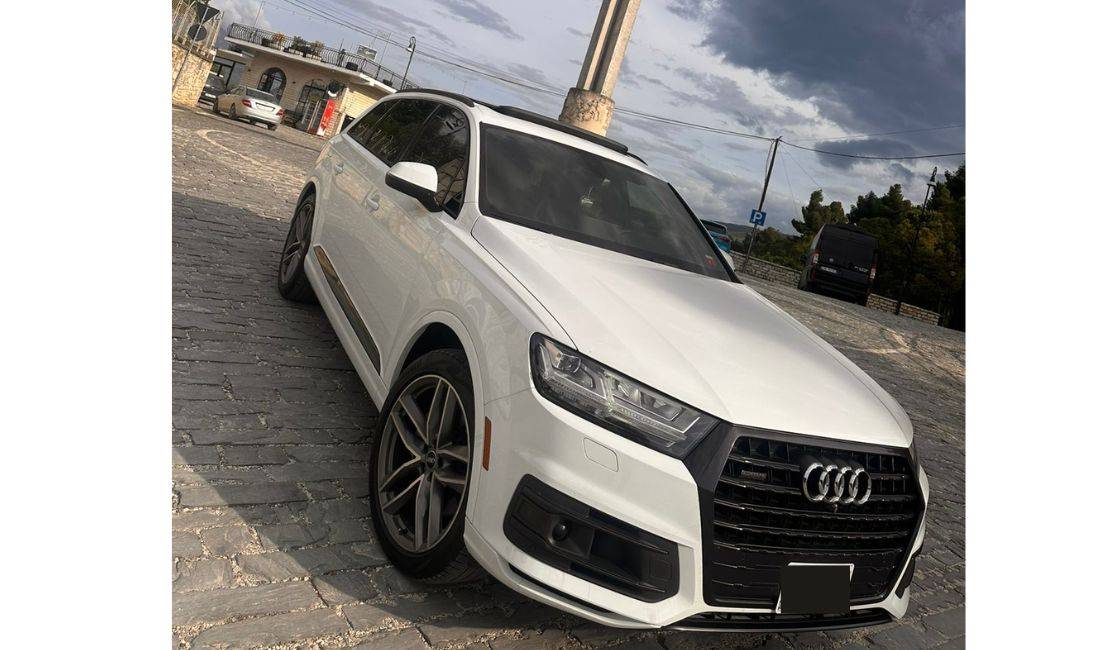 Makina me qera Audi SQ7 per 220 euro dita