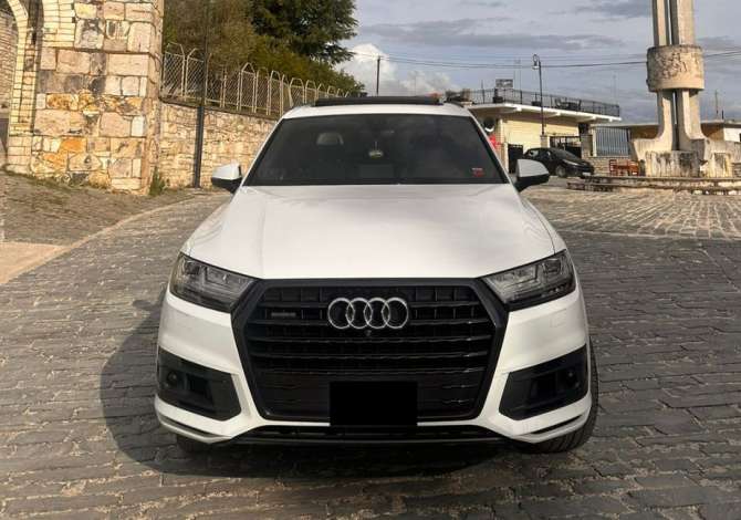 Makina me qera Audi SQ7 per 220 euro dita