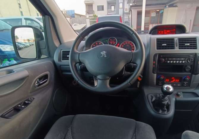 📢Oferte🌟 Furgon me qera  ne Rinas Tirane - Peugeot Expert 7+1 vende per 60 euro dita 