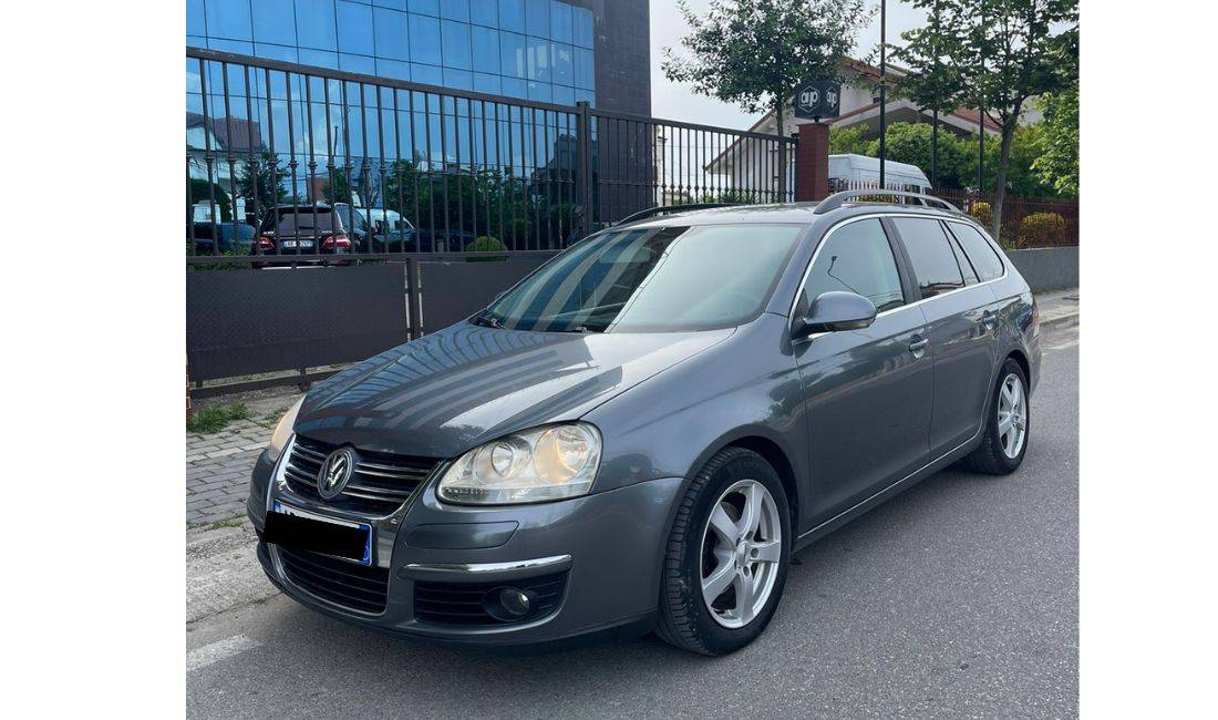 Makina me qera me portobagazh Volkswagen per 30 euro dita + 20 dite