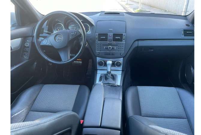 Makina me qera me portobagazh Mercedes Benz per 35 euro