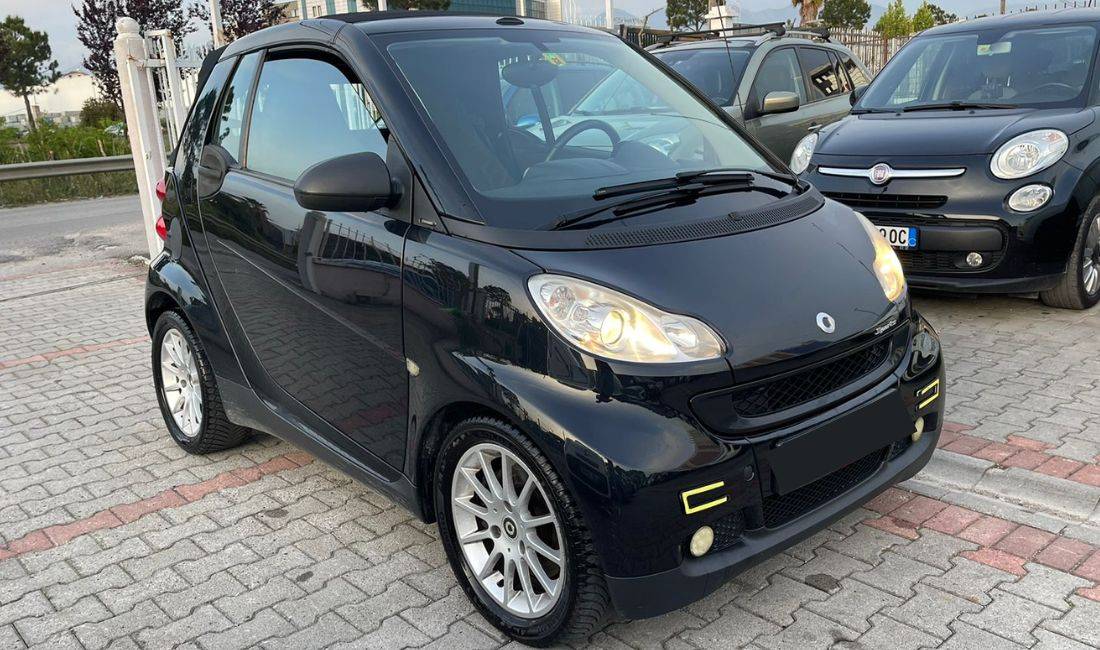 Makina Cabriolet Samart per vetem 30 euro dita 