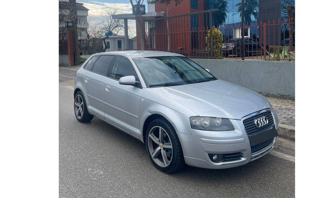 Makina me qera Audi A3 per 35 euro dita