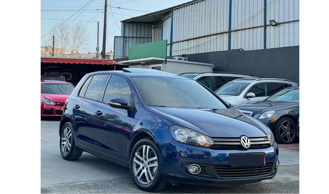 Makina me qera Volkswagen Golf 6 per 30 euro dita