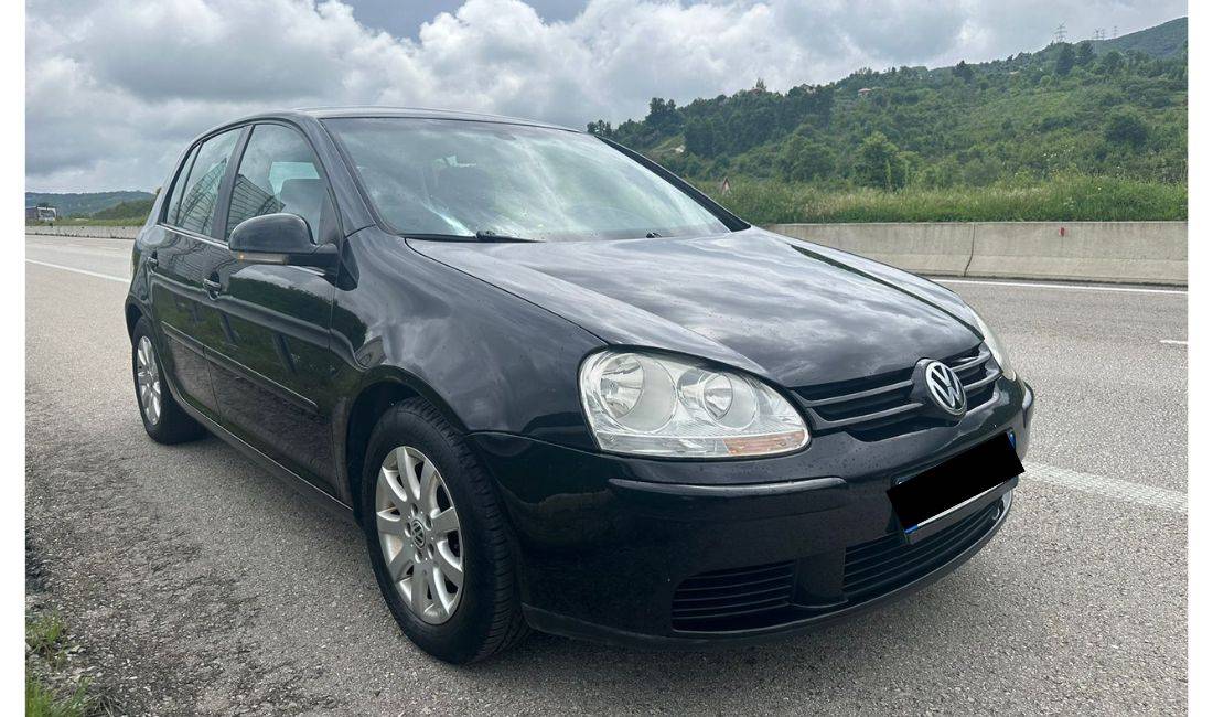 Makina me qera Golf 5 per 32 euro dita