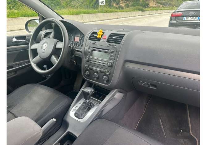 Makina me qera Golf 5 per 32 euro dita