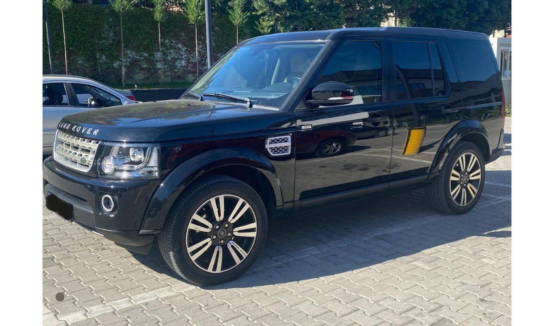 Makina me qera Lande Rover Discovery per 75 euro dita