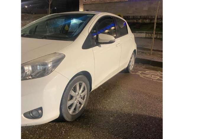 Makina me qera Toyota Yaris per 30 euro dita