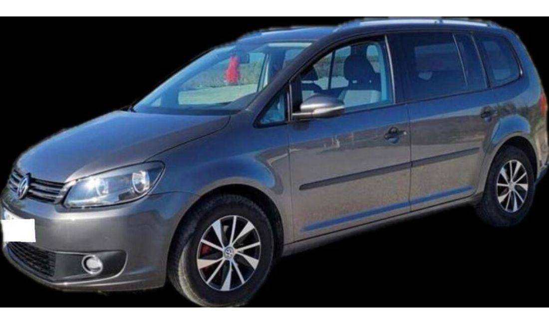 Makina me qera Touran per 30 euro dita