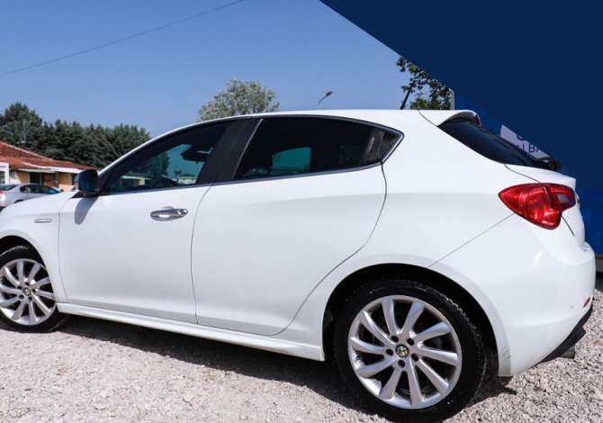 Noleggio Auto a Tirana - 30 Euro