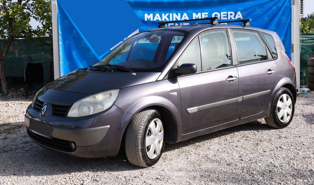 Makina me qera Renault Megane per 30 euro dita