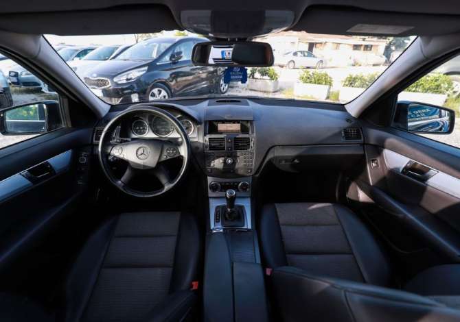 Makina me qera ne Tirane - 30 Euro