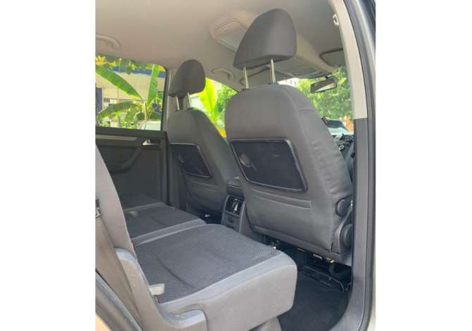 Makina me qera Touran per 30 euro dita