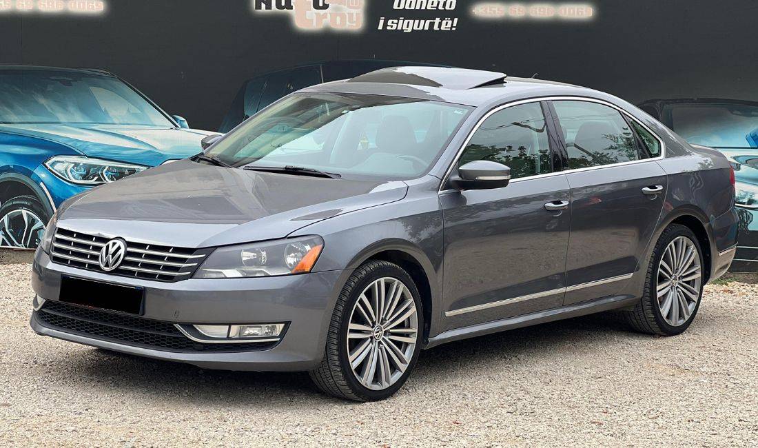 Makine me qera Volkswagen Passat duke nisur nga 40 euro dita.